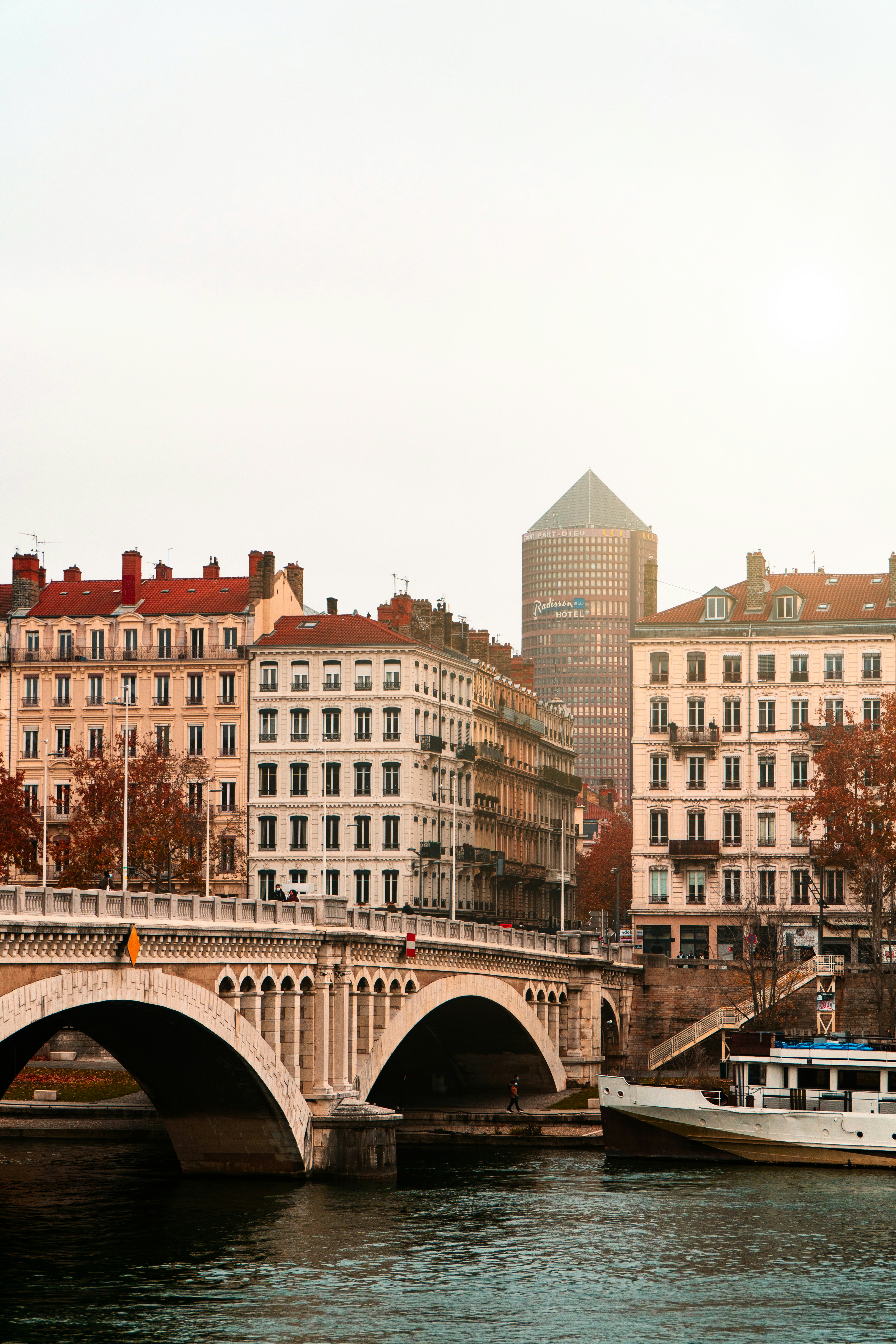 Lyon, Capitale Gastronomique et Culturelle : Une Exploration Enrichissante au Cœur de la France